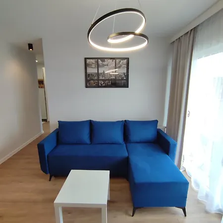 More Love - 8 Min Autem Ikea, 10 Min Autem Majaland Gdansk